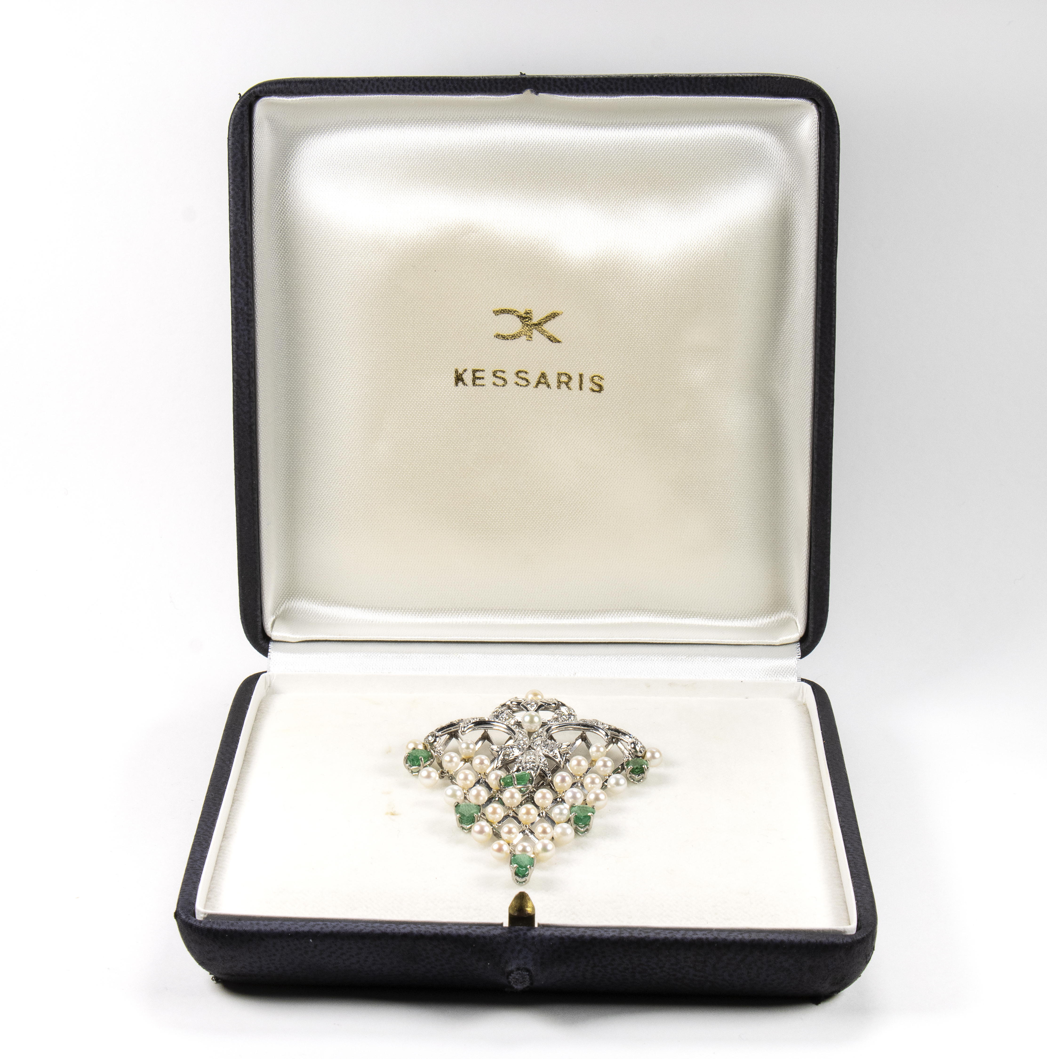 modern, A gold emerald diamonds and pearl fishnet pendant. (20th Century)