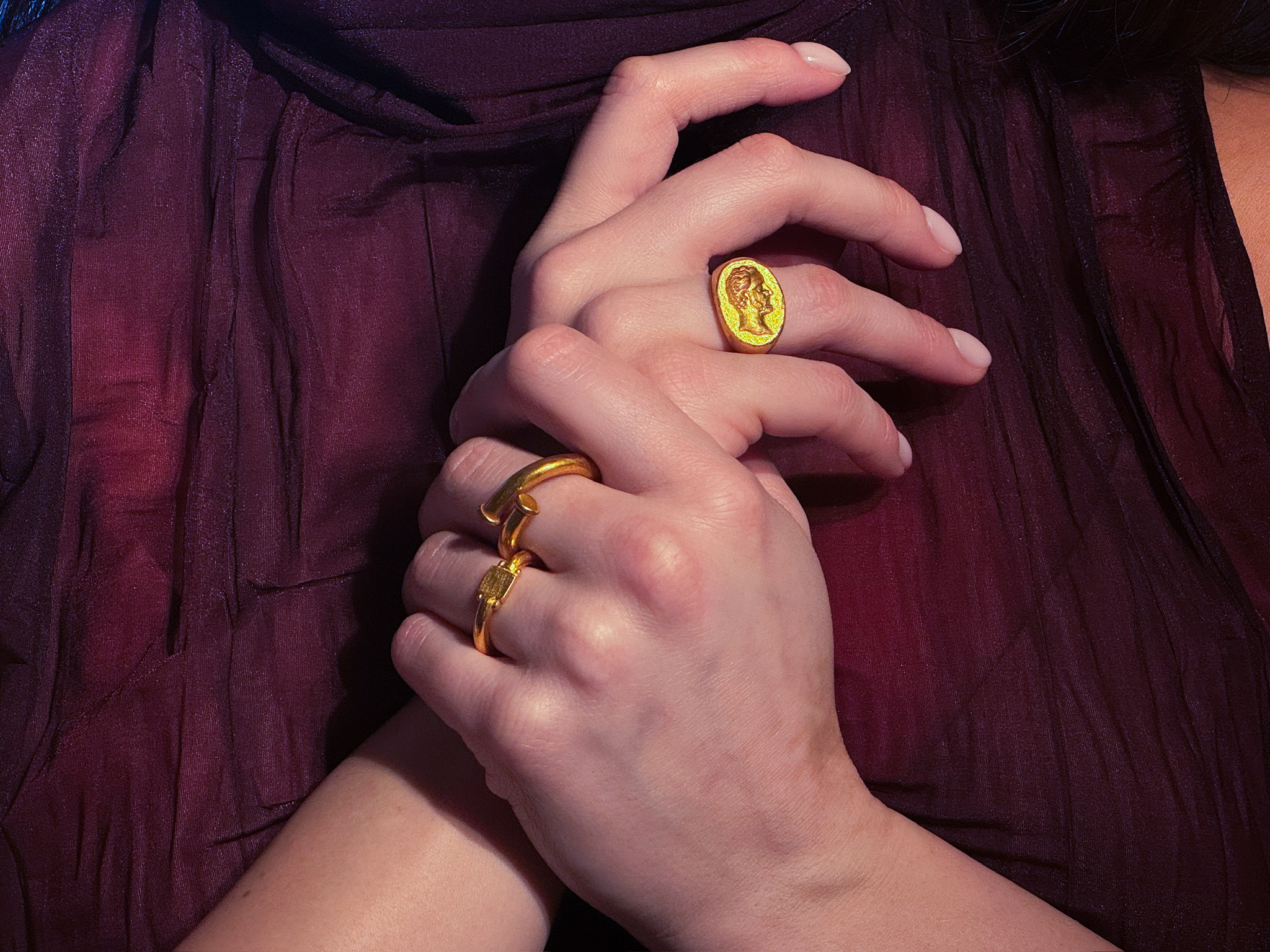 18th-19th century, A 18th century Western Asia ring. (18th - 19th century)