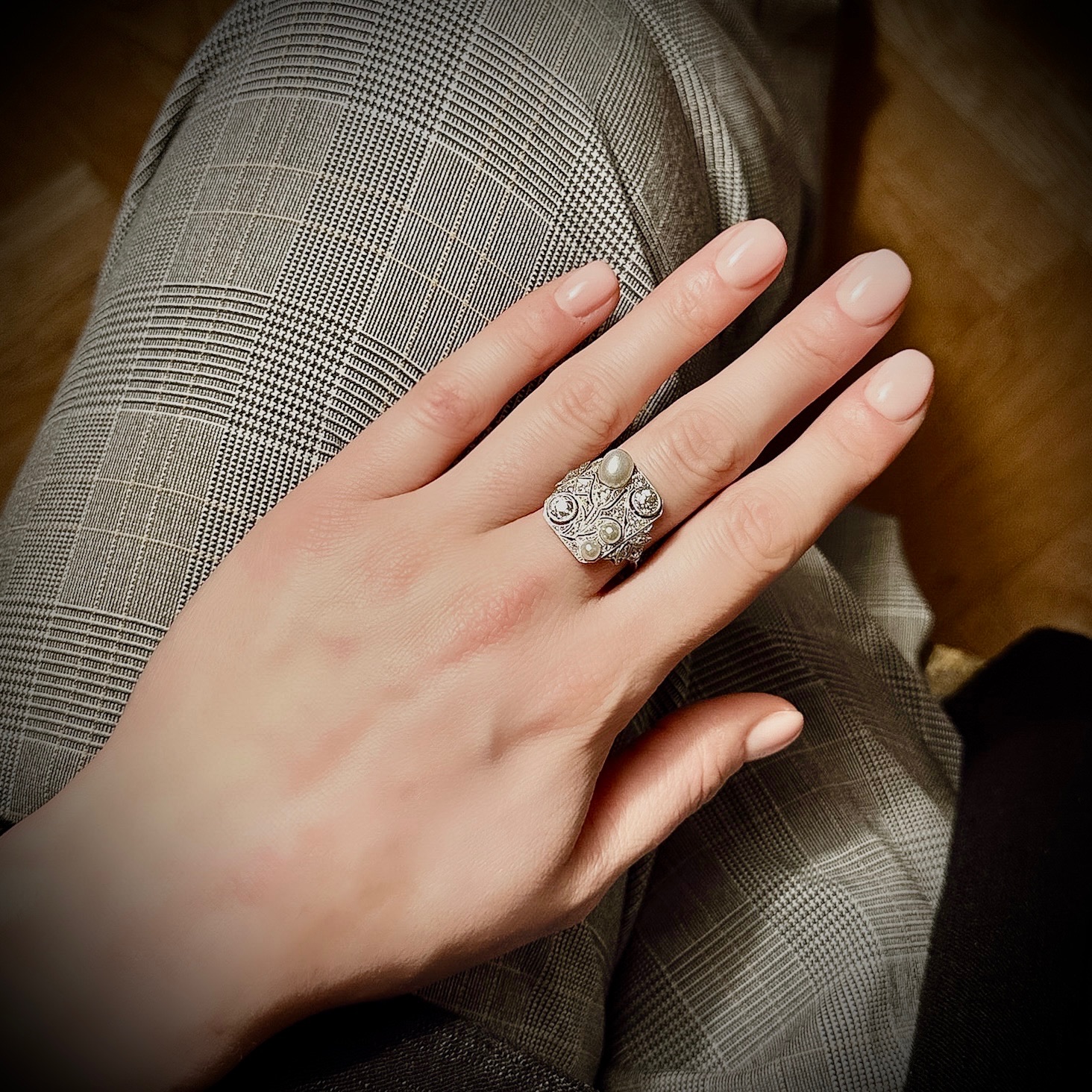 An Art Deco ring with diamonds and natural pearls.