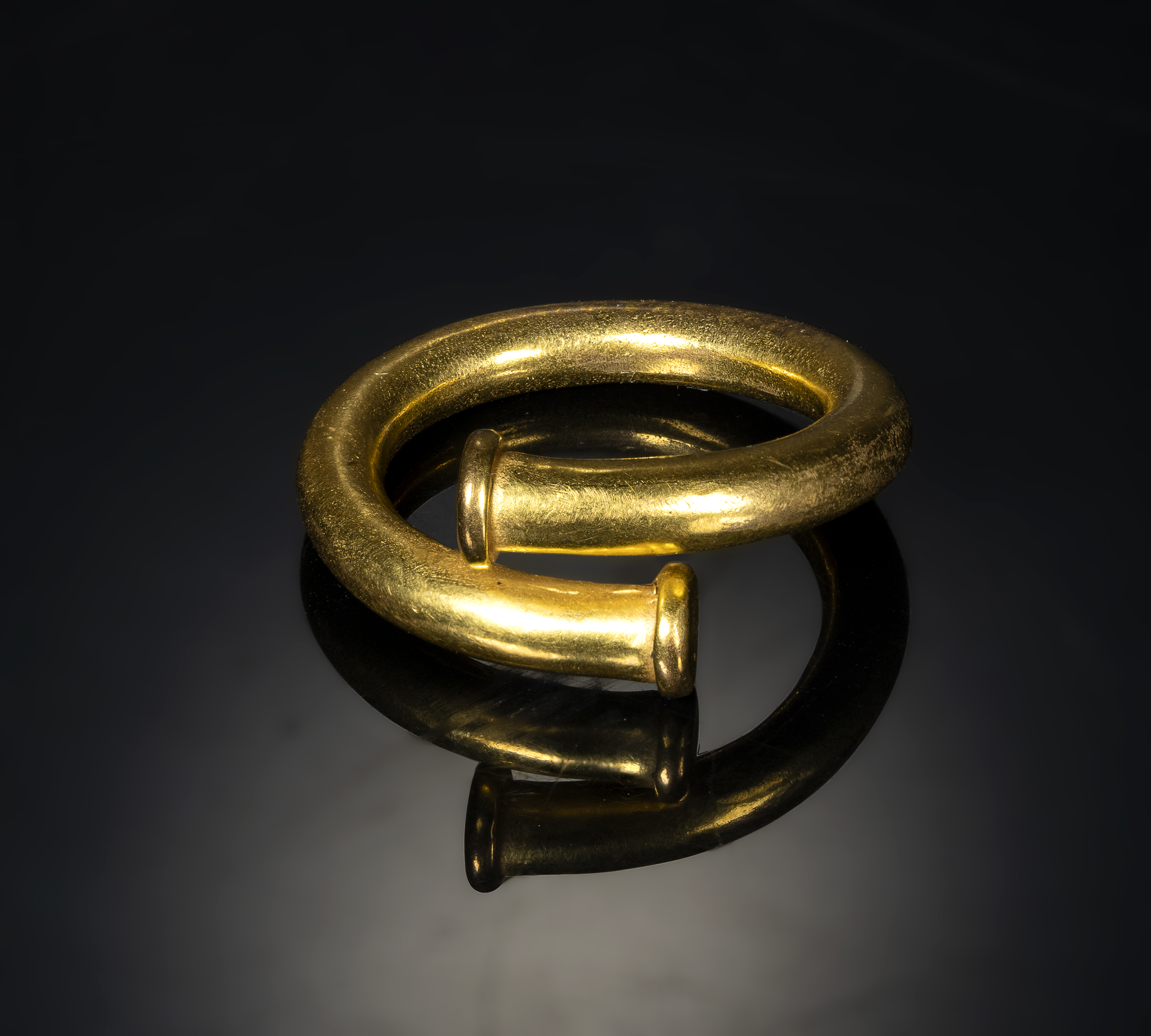 18th-19th century, A 18th century Western Asia ring. (18th - 19th century)
