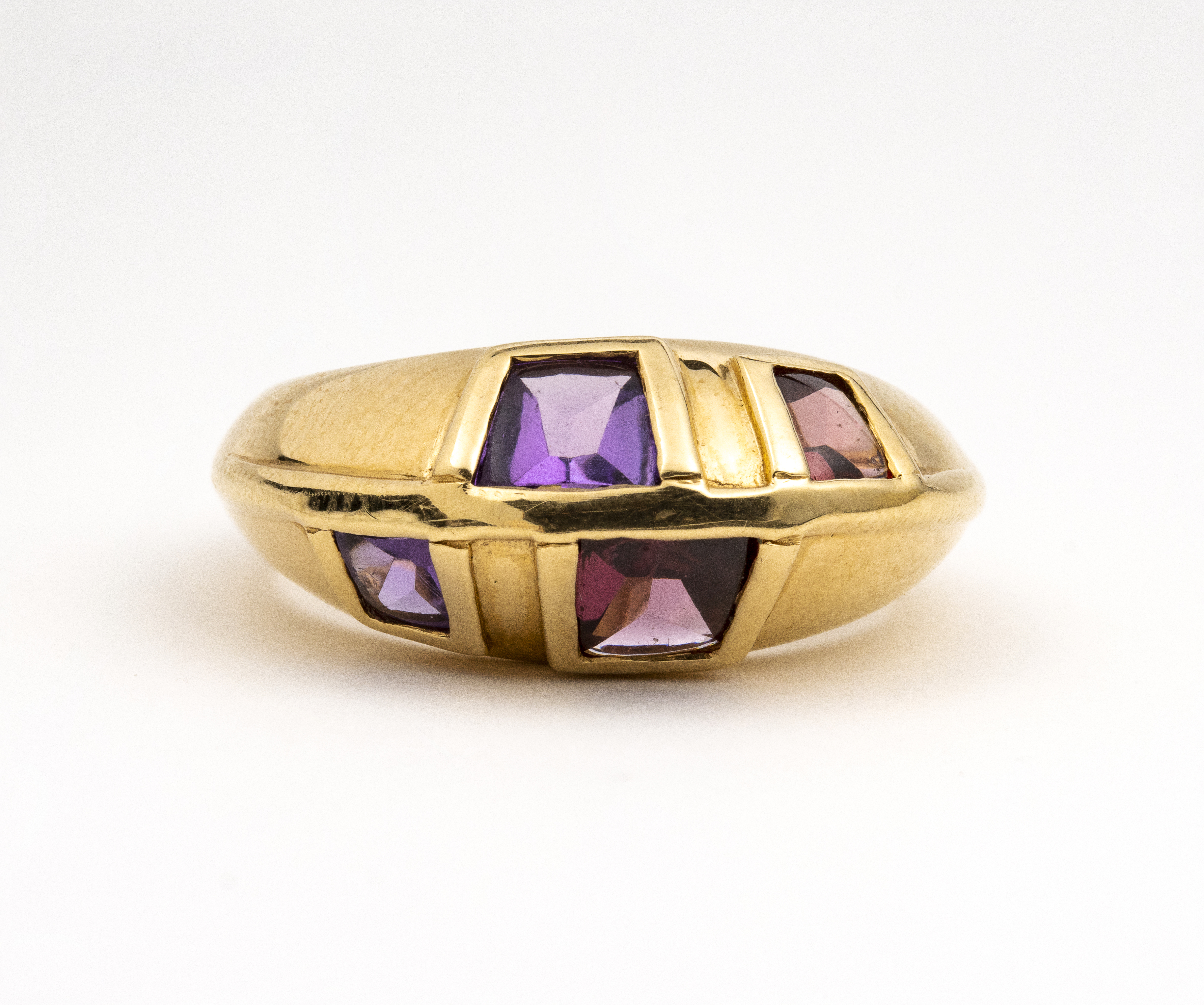 A 18k yellow gold bombé ring