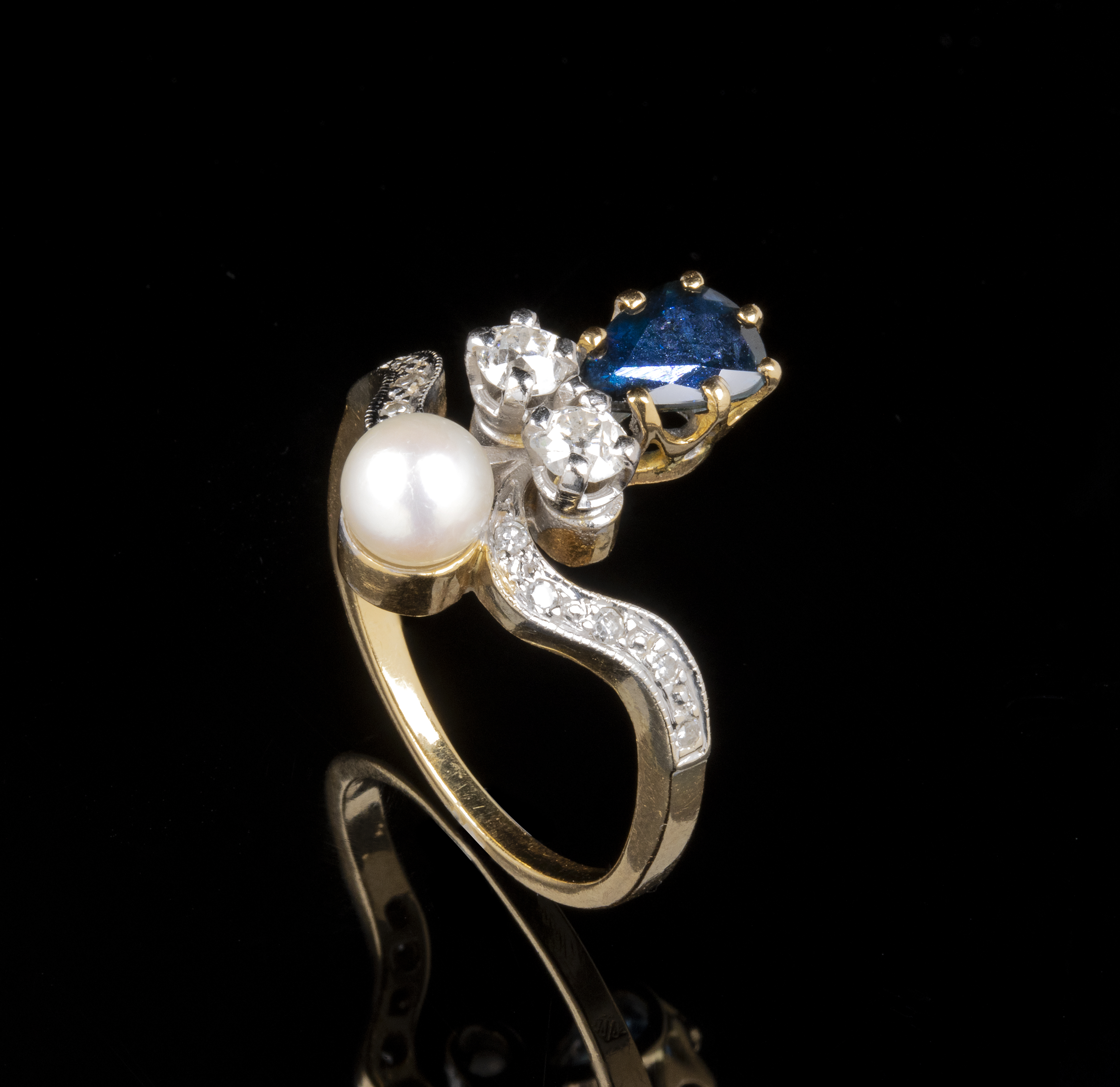 Bague Belle-Epoque « Noeud de ruban »