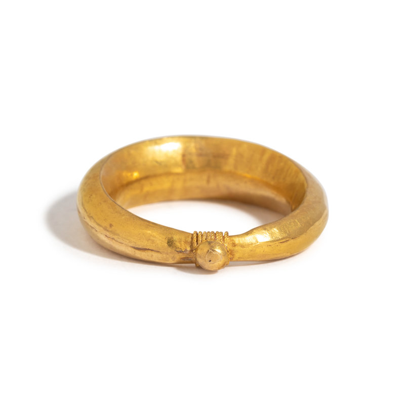 A Roman Gold and Garnet Cabochon ring.