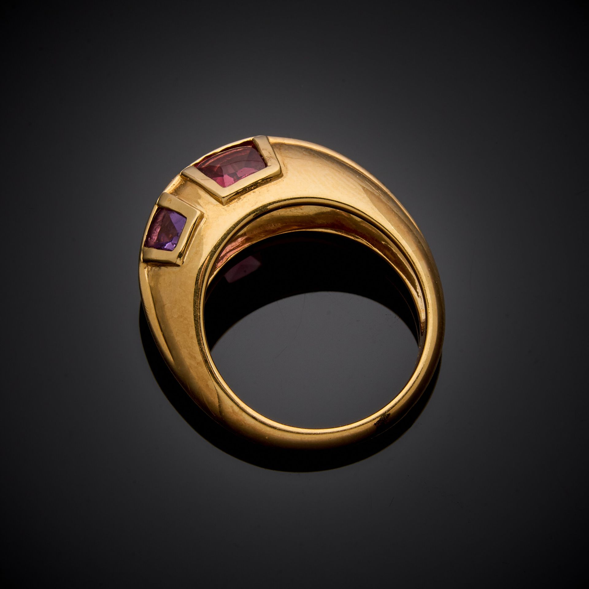 A 18k yellow gold bombé ring